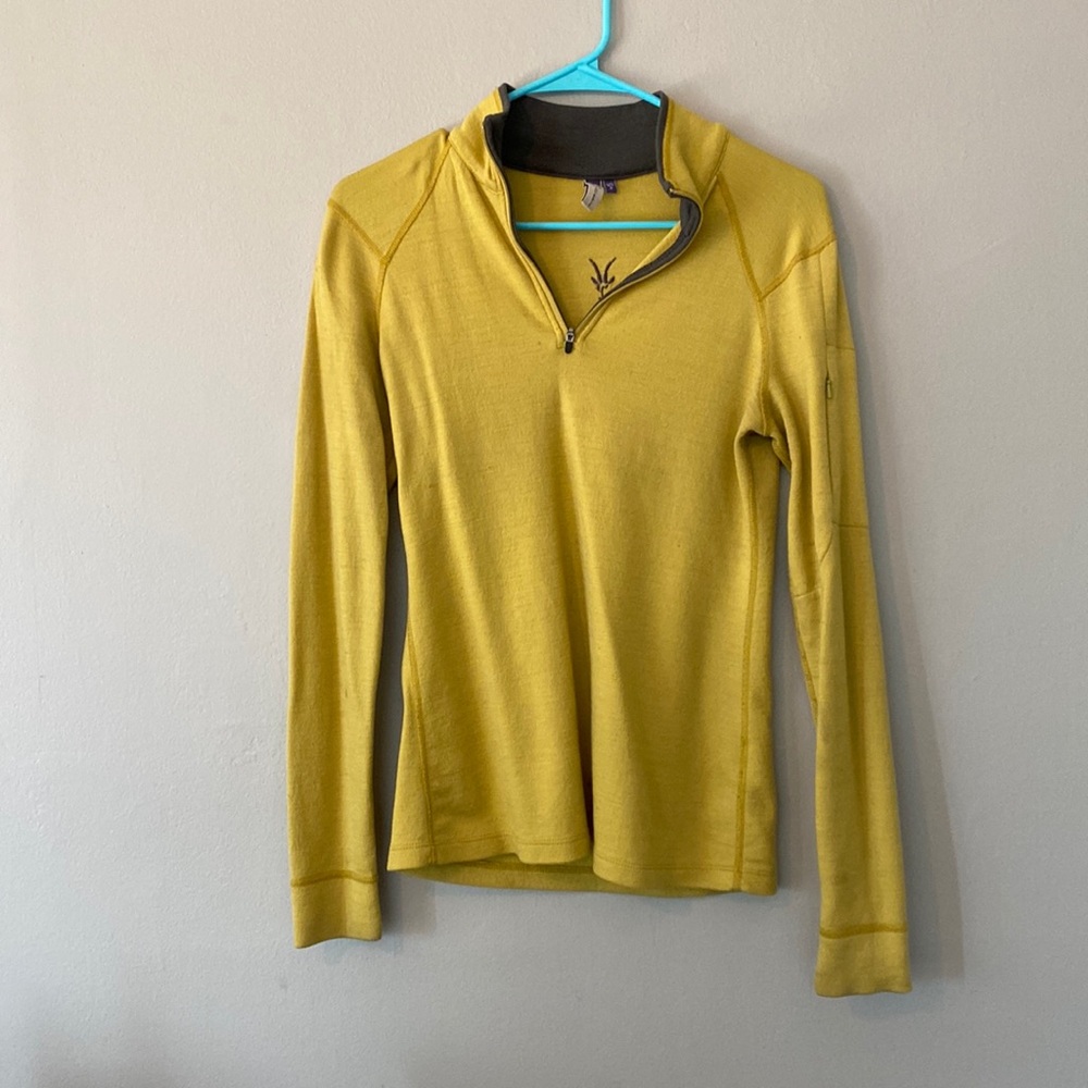 Ibex merino wool 1/4 zip with arm pocket size small made in USA